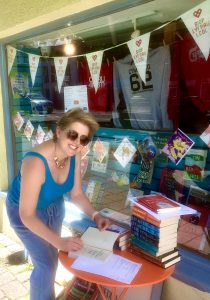 Clare Mackintosh signed copies